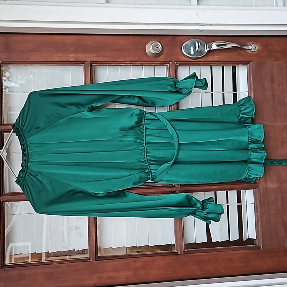 NWT! Sincerely Ours RARE Ember Romper in Dark Green - Picture 3 of 10
